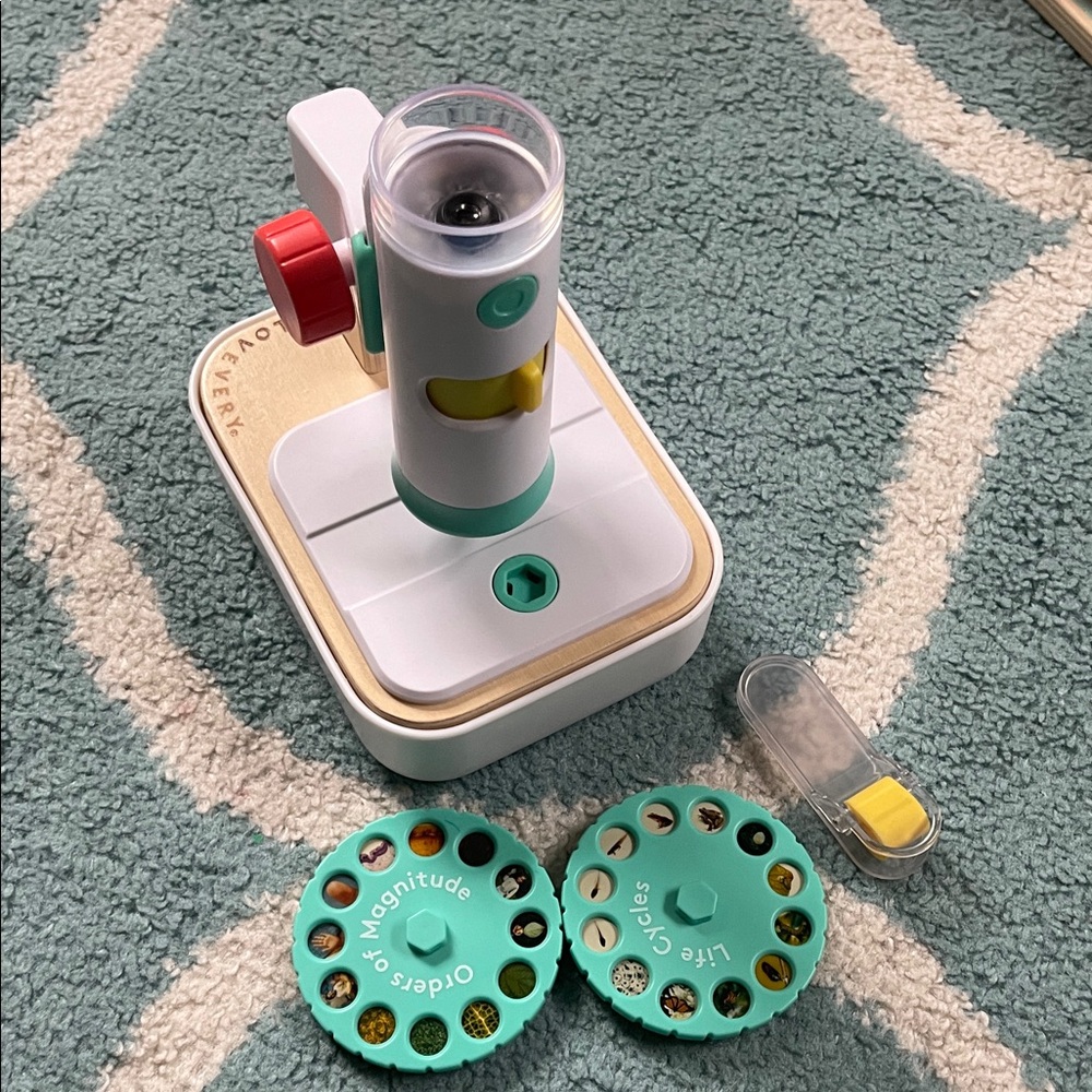 Lovevery Microscope in Teal and White